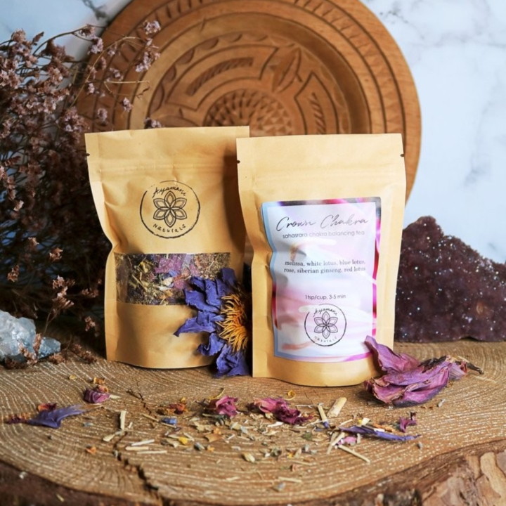 Crown Chakra Lotus Örtte 25g i gruppen Råvaror & Dryck / Drycker / Teer hos Rawfoodshop Scandinavia AB (AYAM02)